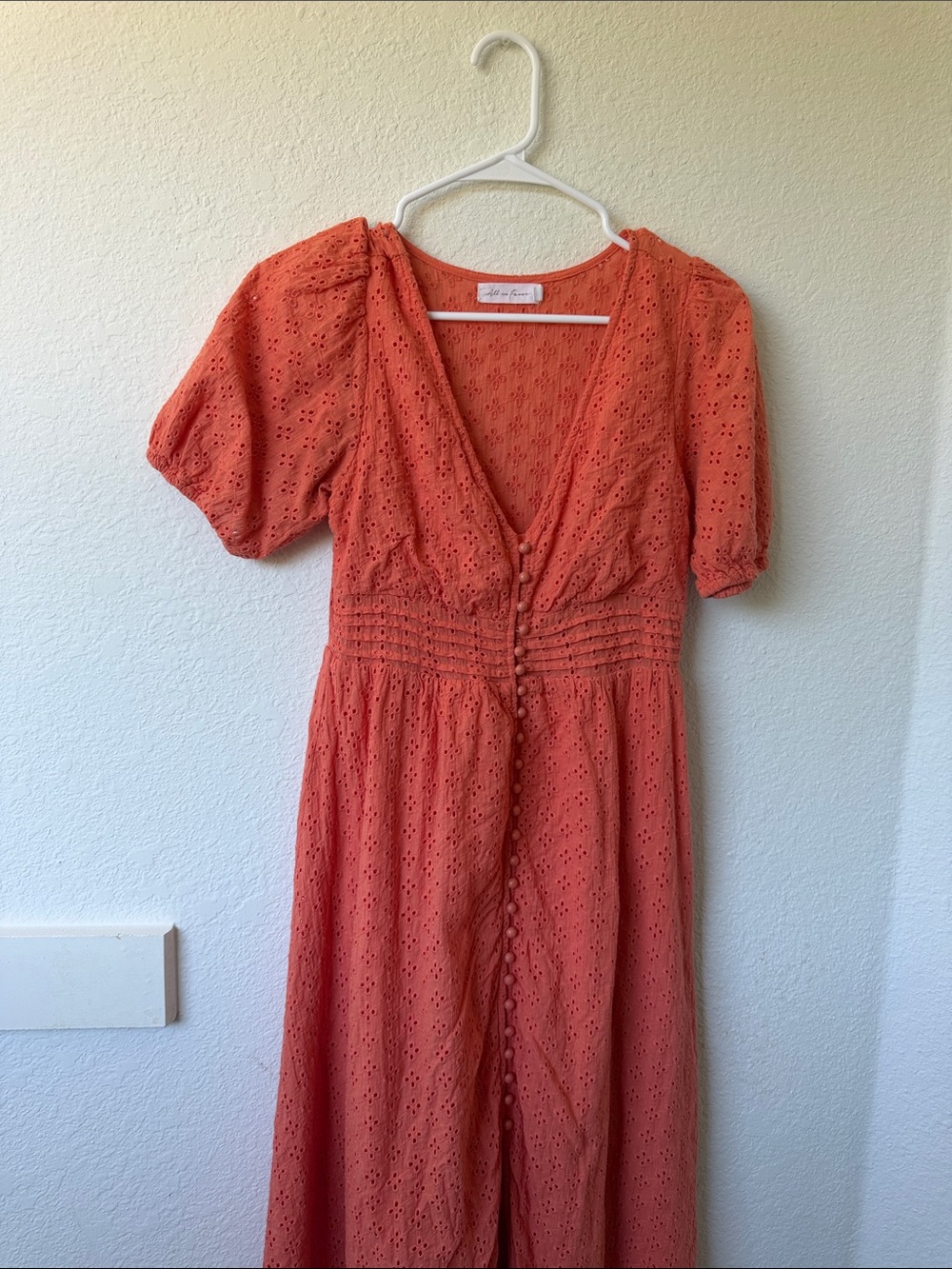 All In Favor Dress Size Medium (M) Eyelet Fabric - Picture 1 of 7